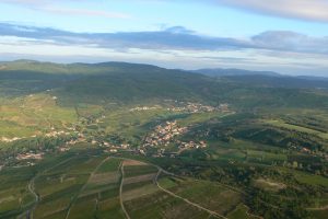 Vol en montgolfière au-dessus des vignes du Mâconnais