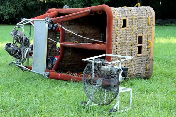 Nacelle de la montgolfière avant le gonflement